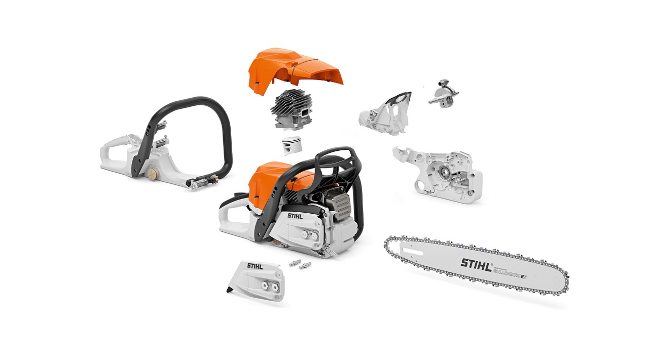 Разглобен на отделни части бензинов моторен трион STIHL MS 400 C-M с магнезиево бутало