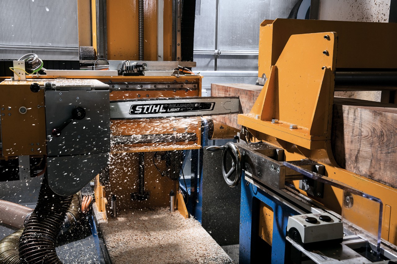 Водещите шини STIHL се тестват в сервиз