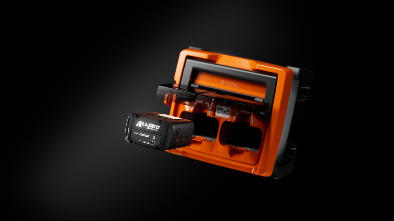 Бързозарядно устройство STIHL ALLPRO AL 1802 MO с поставена и частично извадена батерия ALLPRO AP 300.0 P(C).